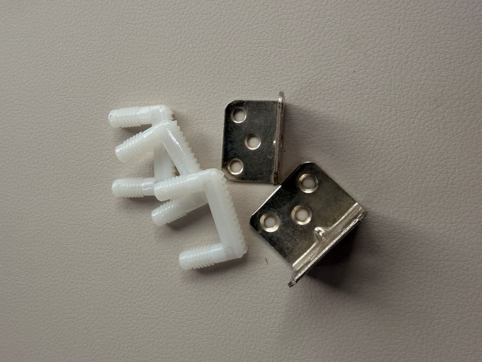 Corner brackets for cabinet panel connection